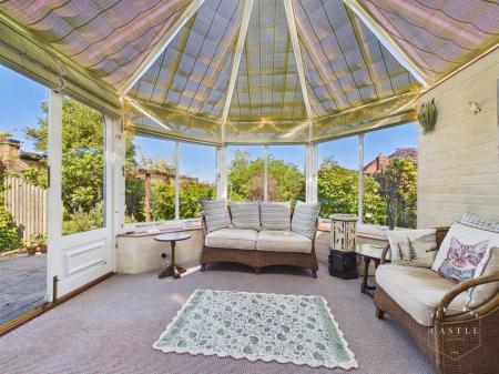 SUN ROOM