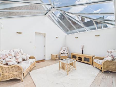 SUN ROOM
