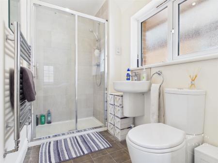 ENSUITE SHOWER ROOM