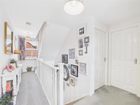 FIRST FLOOR LANDING