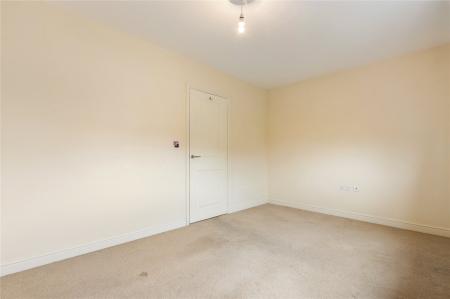 Bedroom 1 (2)