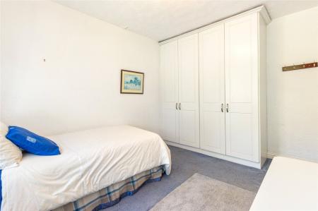 Bedroom 2 (2)