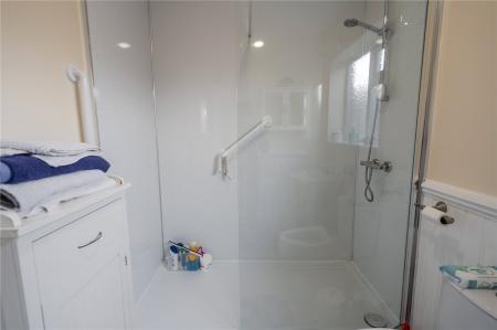 Shower Room (2)