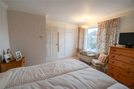 Bedroom 1 (2)