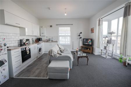 Flat3-Living/Kitchen