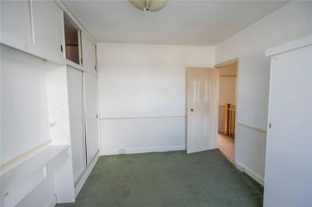 Bedroom 2 (2)