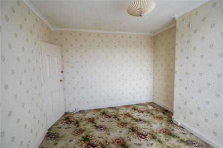 Bedroom 1 (2)