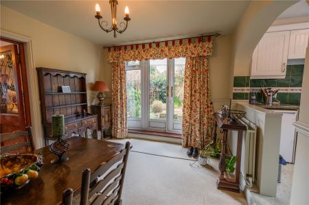 Dining Room (2)