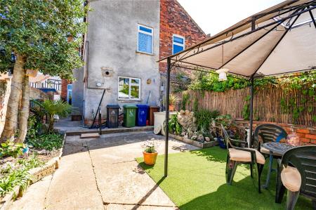 Garden (2)