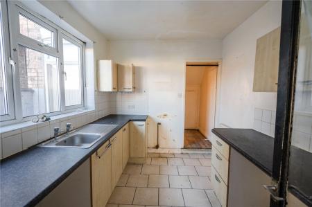 Kitchen (2)