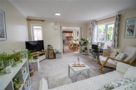 Reception Room/Bed 3