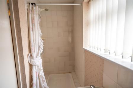 Shower Room (2)