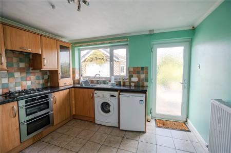 Kitchen (2)