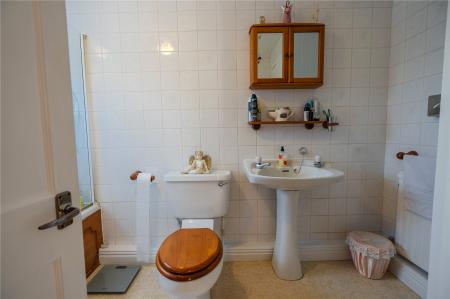Bathroom (2)