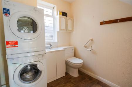 W.C./Dry Room