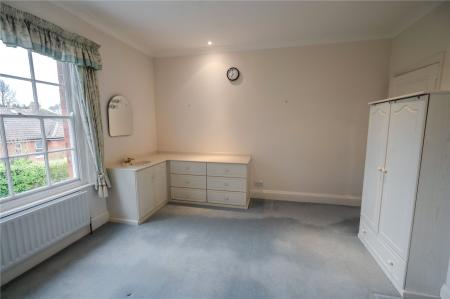 Bedroom 2 (2)