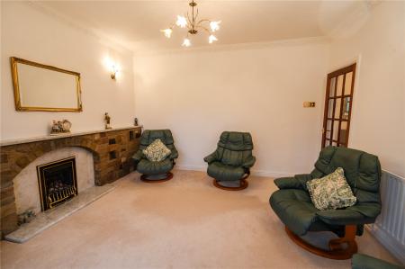 Living Room (2)