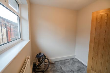 Bedroom 3 (2)