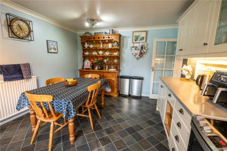 Kitchen (2)