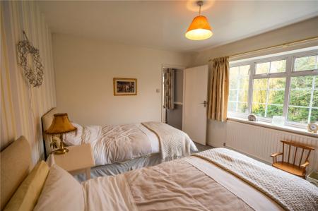 Bedroom 3 (2)
