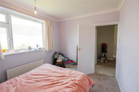 Bedroom 2 (2)