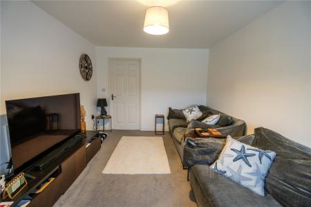 Living Room (2)