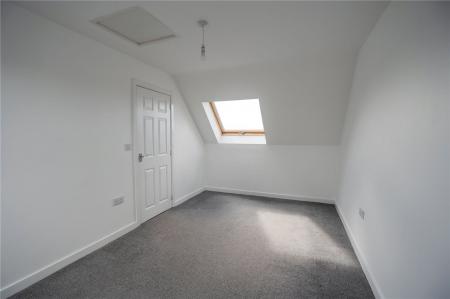 Bedroom 1 (2)