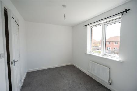 Bedroom 2 (2)