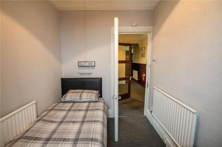 Bedroom (2)