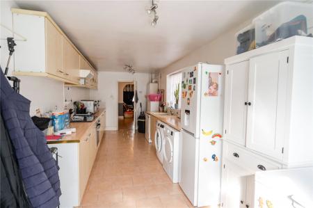Kitchen (2)