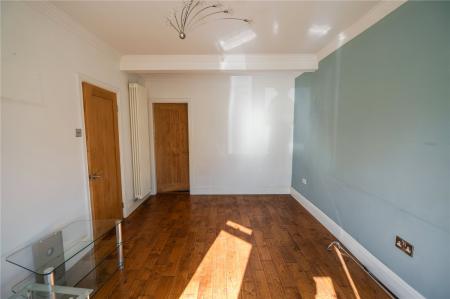 Living Room (2)