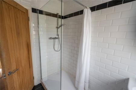 Shower Room (2)