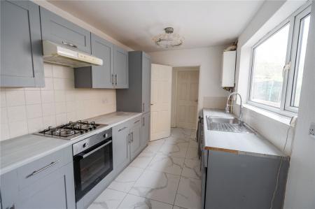 Kitchen (2)