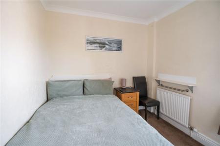 Bedroom 4 (2)