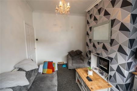 Living Room (2)