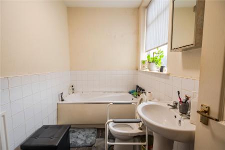 Gff - Bathroom