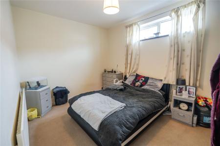 Gff - Bedroom
