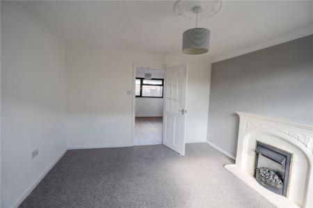 Living Room (2)