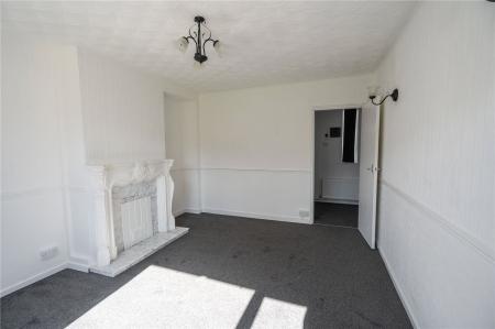 Living Room (2)