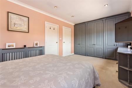 Bedroom 1 (2)