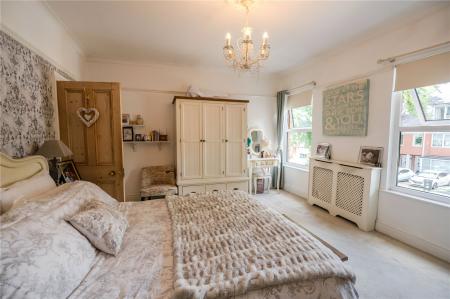 Bedroom 1 (2)