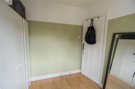 Bedroom 2 (2)