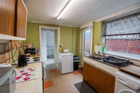 Kitchen (2)