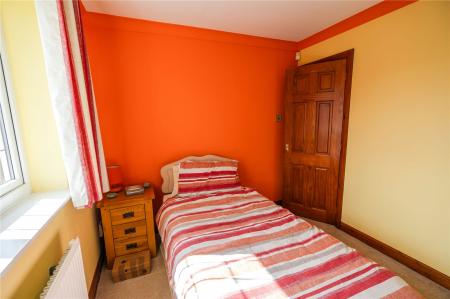 Bedroom 4 (2)