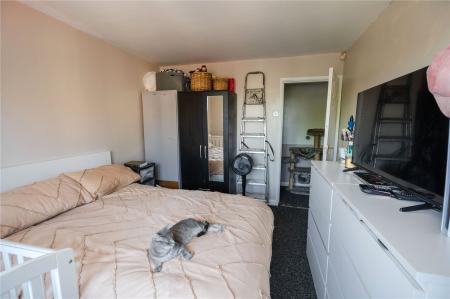Bedroom 1 (2)