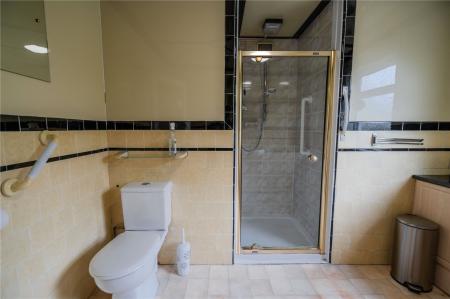 Shower Room (2)
