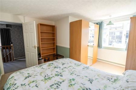 Bedroom 2 (2)