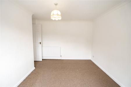 Bedroom 2 (2)
