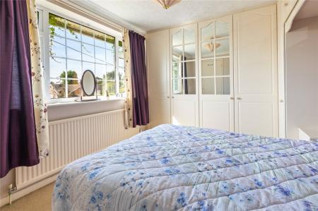 Bedroom 2 (2)