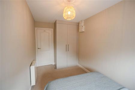 Bedroom 2 (2)